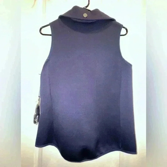 NWT Belyn Key women’s grommet golf vest - Picture 2 of 5